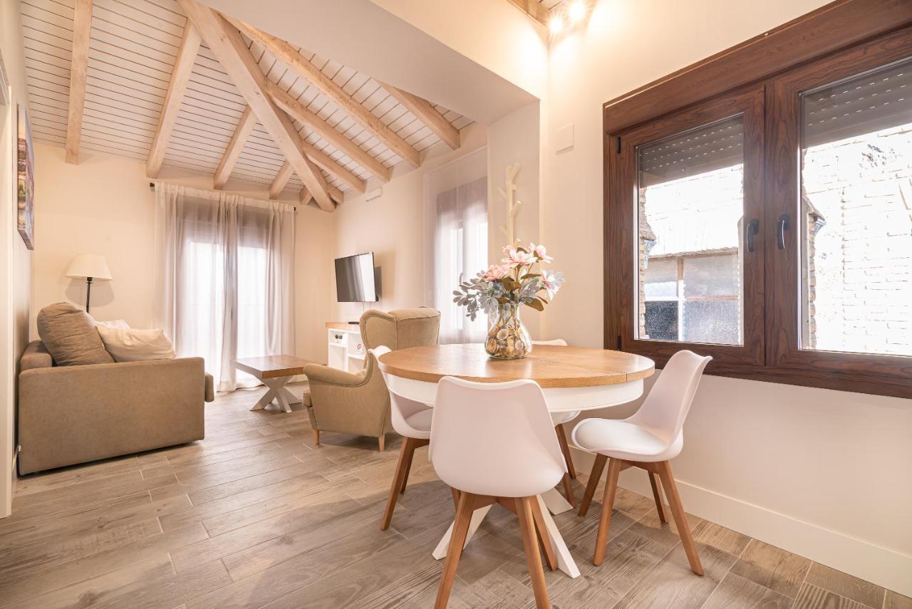 Aires De Toledo Apartment ภายนอก รูปภาพ