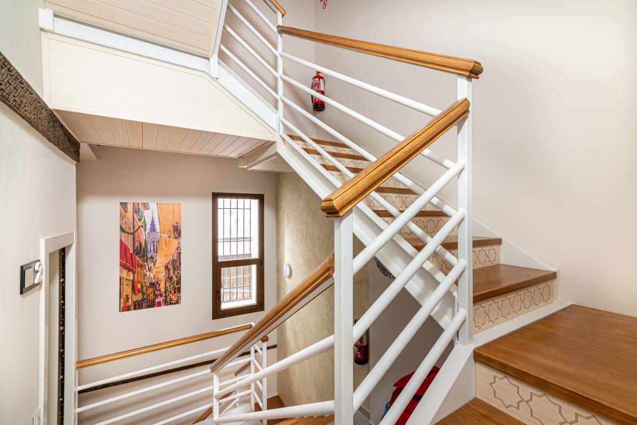 Aires De Toledo Apartment ภายนอก รูปภาพ