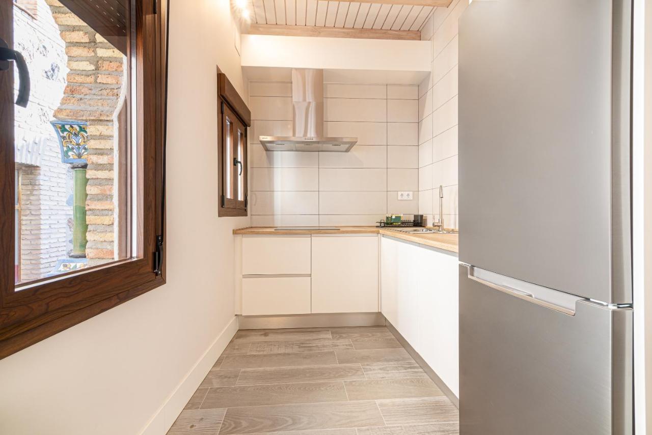Aires De Toledo Apartment ภายนอก รูปภาพ